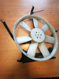 Koelventilator Nissan Bluebird T72 21481-Q9001 Gebruikt.