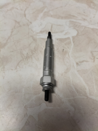 Glow plug TD25 Nissan King Cab D22 11065-0W801 Original.