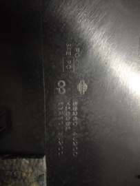 Middenpaneel dashboard Nissan Almera Tino V10 68260-BU205 Origineel.