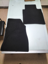 Mattenset Nissan Pulsar C13 KE745-3Z001 Origineel.