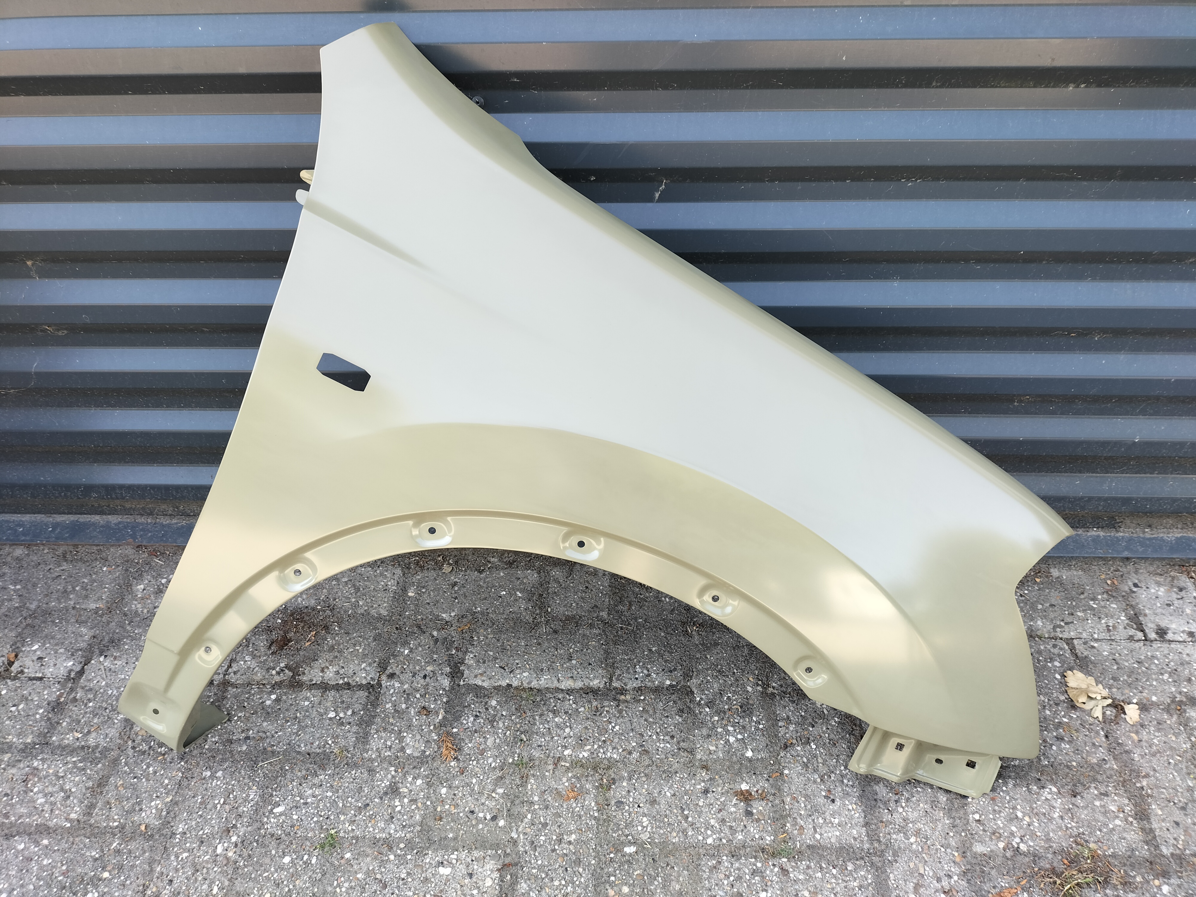 Fender-front, right-hand Nissan Qashqai J10/JJ10 F3100-JD0MA New.