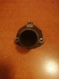 Aansluitflens koelwaterbuis thermostaathuis SR20DE Nissan Primera P10/ P11/ WP11 13049-93J10