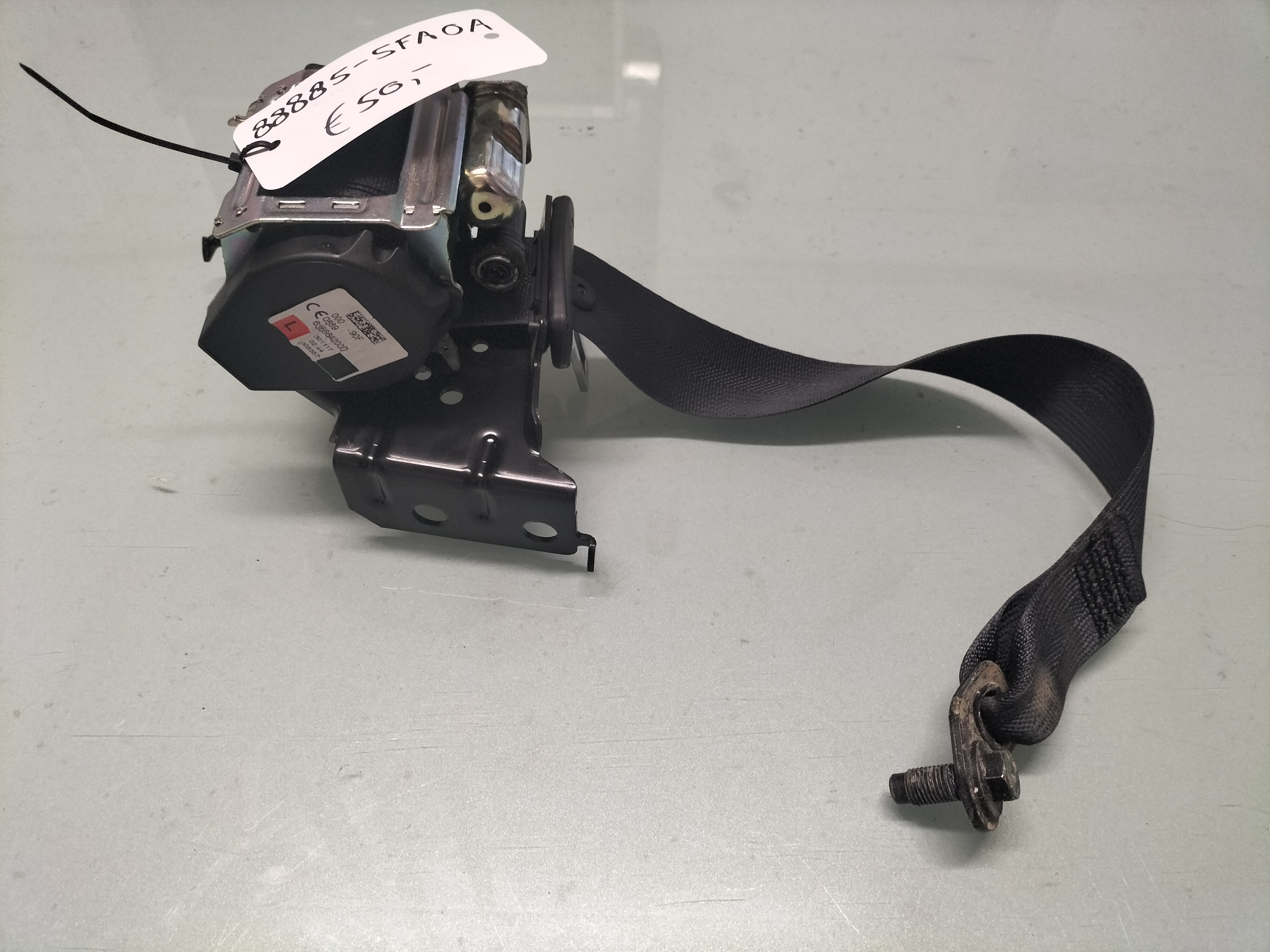 Veiligheidsgordel Nissan micra K14 88885-5FA0A Gebruikt