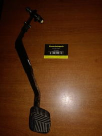 Koppelingspedaal Nissan Terrano2 46540-0F005 Gebruikt.