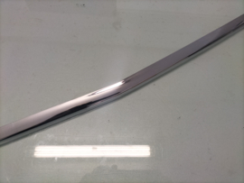 Bumpersierstuk midden voorbumper Nissan Laurel JC31 62075-01L00 (62075-01L03) Origineel.