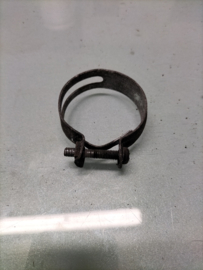 Slangklem Datsun 08723-14400 (08723-14600) Gebruikt. Variant 2
