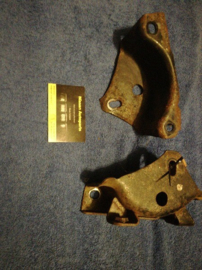 Bracket-engine mounting, left-hand Nissan 11253-50Y01 B13/ N14/ N15/ Y10 Used part.