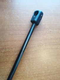 Gasveer achterklep Nissan Primera P11 Hatchback 90452-9F725 Nieuw.