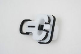 Sluiting achterbankzitting Nissan 88304-0M000 A32/ CA32/ N15/ N16/ P11/ P12/ WP11 Origineel.