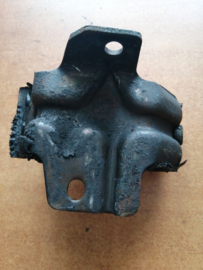 Insulator-engine mounting, front left-hand TD27 Nissan Terrano2 R20 11220-7F000 Used part.