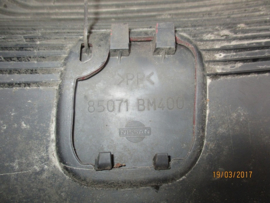 Afdekkap sleepoog achterbumper Nissan Almera N16 85071-BM400 (BW3)