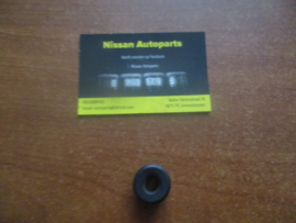 Motorkapstangrubber Nissan 65512-R3000 Gebruikt.