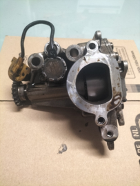 Oliepomp HR09DET Nissan Micra K14 15010-00Q2L (16010-00Q2L) (15010-9221R) Gebruikt.