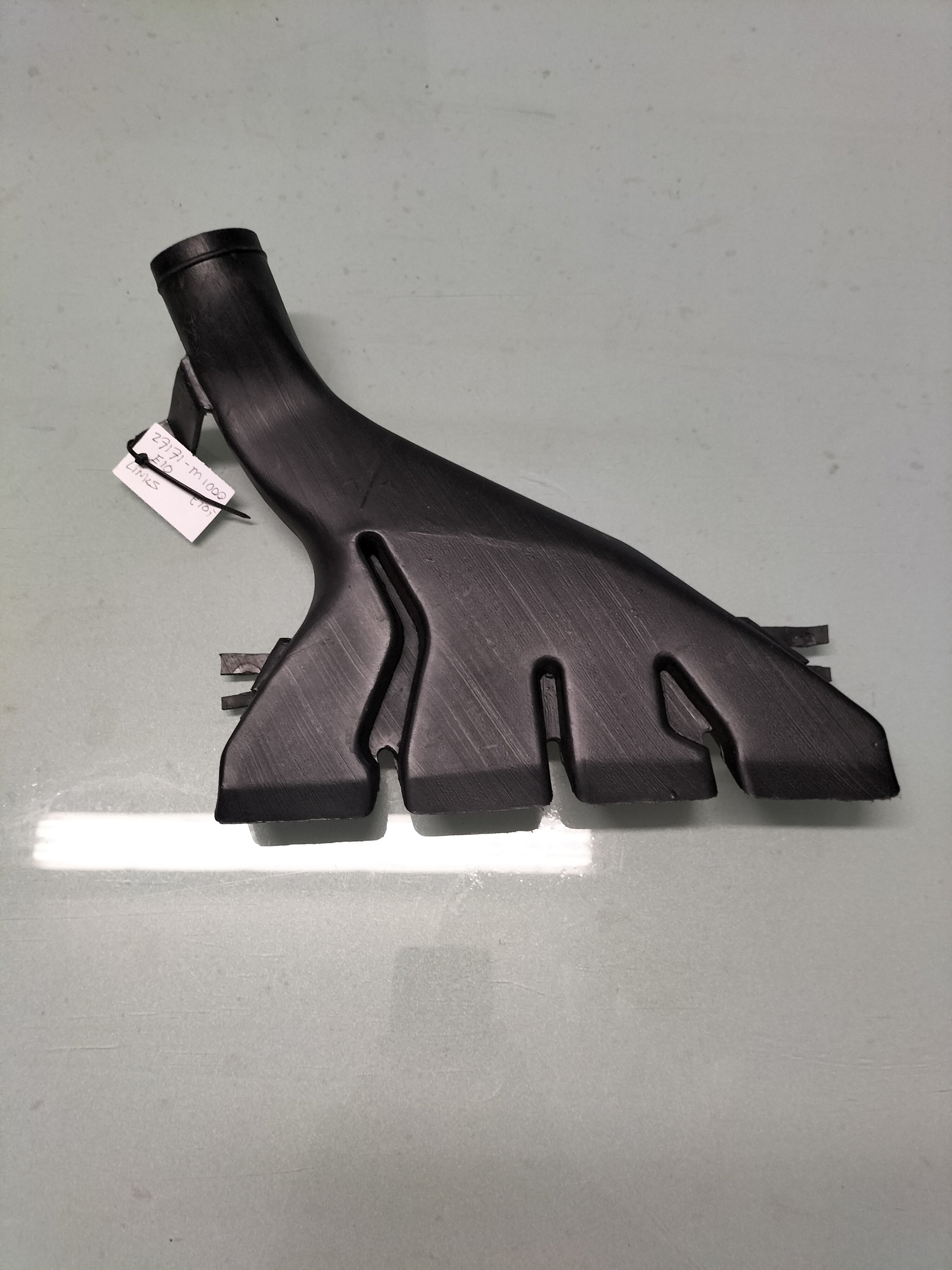 Kachelbuis Links Datsun Cherry E10 27171-M1000 Gebruikt