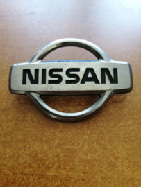 Motorkapembleem Nissan Micra K11 62890-6F600 gebruikt
