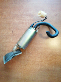Brandstofpomp Nissan 100NX B13 17042-73Y00 Gebruikt.