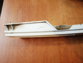 Grille Nissan Sunny N13 62310-52M00 (531)