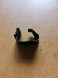 Veerclip brandstoftankklepje Nissan Micra K11 78836-41B01 Gebruikt.
