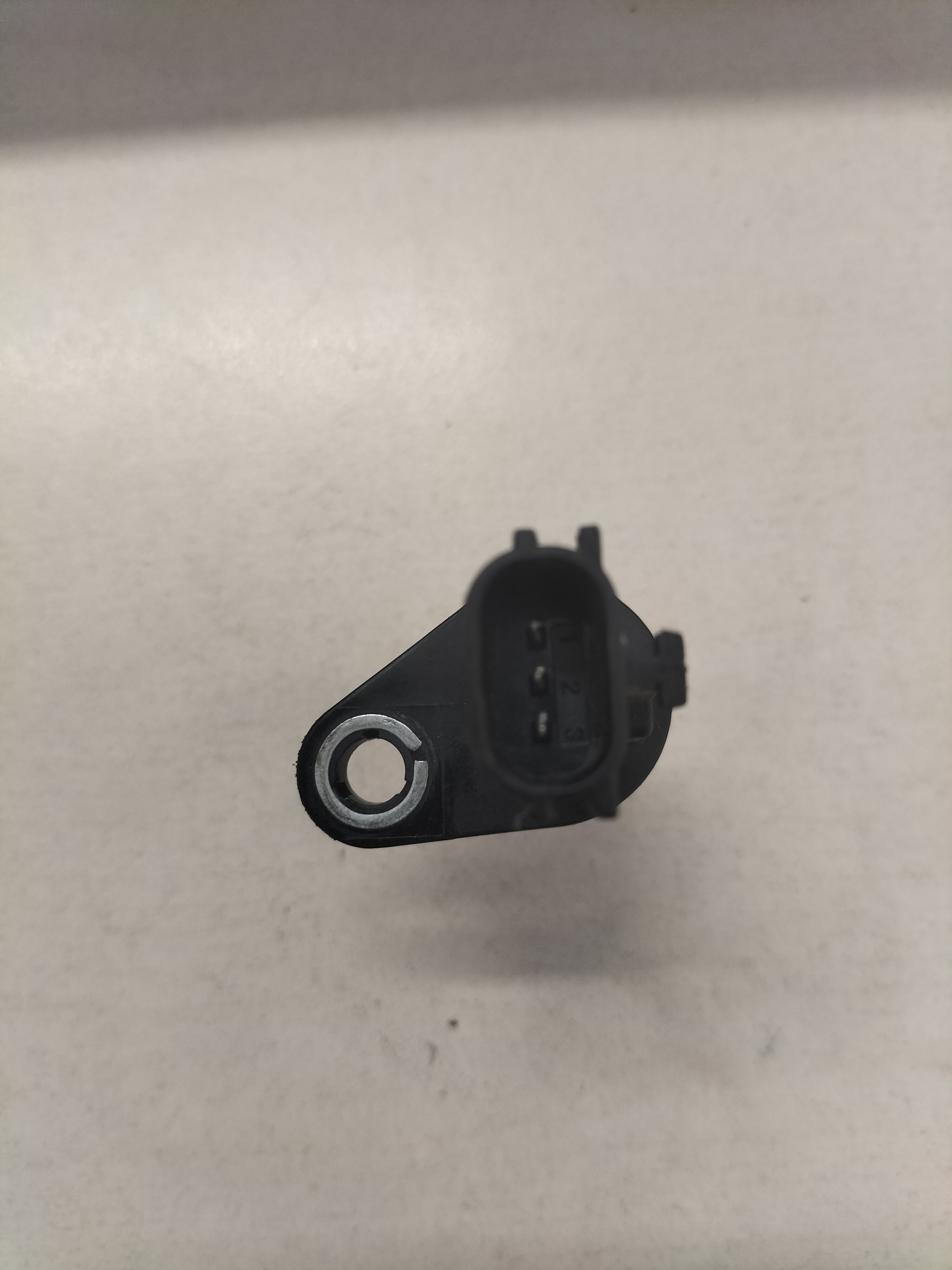 Sensor assy-revolution Nissan 31935-1XF01 C13/ CK12/ E11/ F15/ J10/ JJ10/ K12/ K13/ T31/ T32/ Z51 Used part.