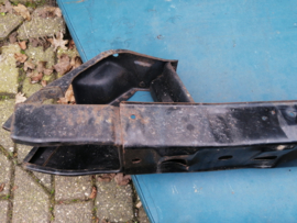 Bumperbalk voorbumper Nissan Bluebird T12/ T72 Gebruikt.