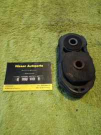 Voorste motorsteunrubber Nissan Almera N15 11350-41B00