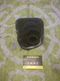 Rubber cover steering column hole (with power steering) Nissan 48950-65Y00 B13/ N14/ N15/ Y10 Used part.