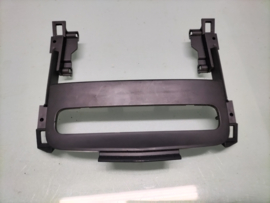 Frontpandel-radio Nissan 68413-BA000 Used part