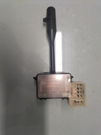 Richtingaanwijzerschakelaar Nissan 25540-05B00 C32/ E24/ K10/ U11 Origineel.