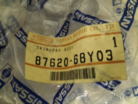 Trim & pad front seat back right-hand Nissan 100NX 87620-68Y03 Original.