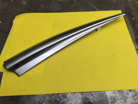 Afdekkap dakdrager rechts-voor Nissan Qashqai J11 738A8-HV00A Origineel.