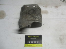 Hitteschild Nissan Almera N16 74???-?????