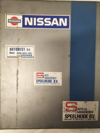 Technische training ''Dieselmotoren'' en ''Dieselmotoren (F-U) TD23/RD28'' Gebruikt.