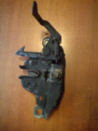 Motorkapsluiting Nissan Sunny N14 65601-52C10
