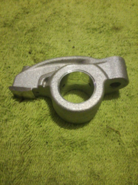 Tuimelaar inlaatklep Nissan TD25/TD27TI 13257-63G01 D22/ R20 Origineel.