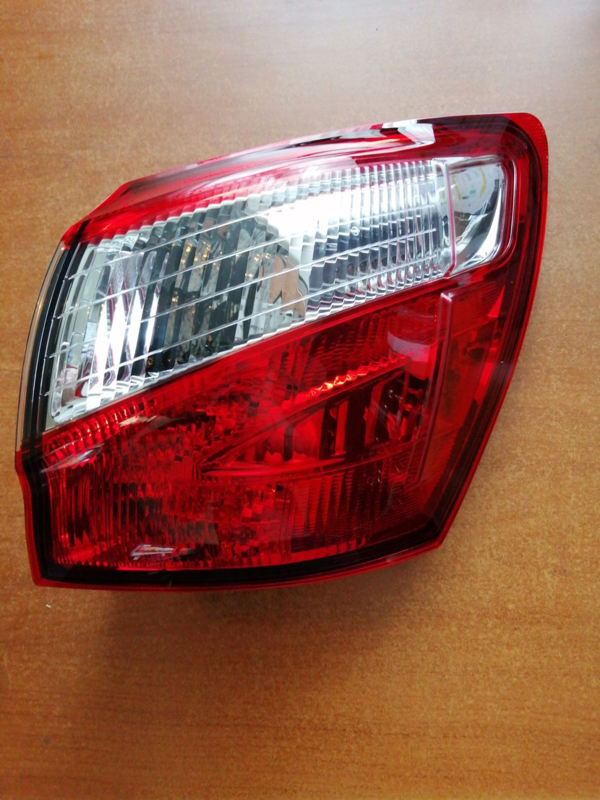 thumbnail interactive-video image 1 of Nissan Quest Rear Combo Lamps (RH & LH) – New OEM B6550-0B200 & B6555-0B200 1 of 3