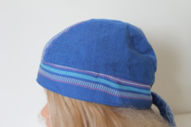 Blauwe  brokaten muts of hoofddeksel