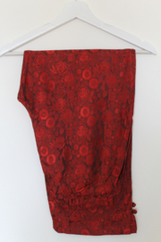 Zijden Lounge Set – Uniseks (Shirt & Broek)wijnrode bloemen, maat  S - M - L- XL XXl