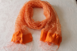 Oranje, roze achter doorzichtige zijden sjaal