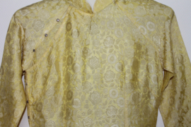 Handgemaakte Zijden Áo Dài – Zonnegeel met Bloemenprint & Witte Satijnen Broek