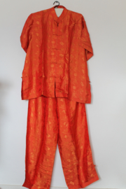 LLuxe Zijden Lounge Set – Warm Oranje met Verfijnde Bloemenprint