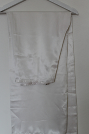 Handgemaakte Zijden Áo Dài – Keizerlijk Oranje met Bamboe, Bloesem & Koninklijk Zegel