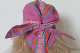 Roze muts of hoofddeksel