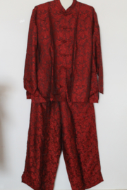 Luxe Zijden Lounge Set- Rood met Elegante Bloemenprint