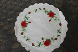Vaas onderzetter 27 cm(D), 100% katoen, hand geborduurde