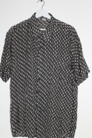 Luxe Zijden Blouse korte mouve – Zwart met Verfijnde Stippen & Strepen – Maat L (Laatste exemplaar!)