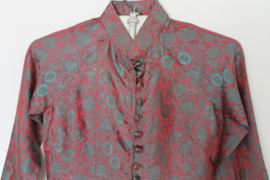 Handgemaakte Zijden Áo Dài xe ta truoc– Steenrood met Bloesem & Traditionele Voorsluiting