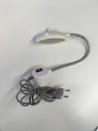 LED Lamp met magneet voor naaimachines 2