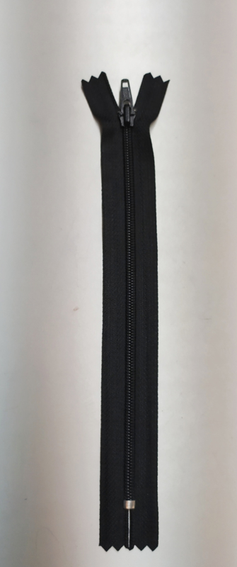 YKK 18cm broek rits 4,5nummer zwart plastic
