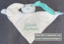 Tutpoppetje konijn Mint geborduurd met naam