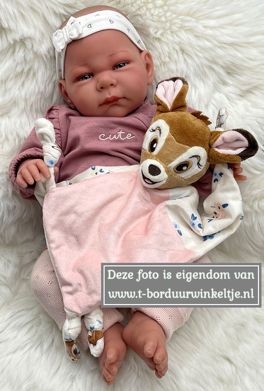 Kroeldoekje Bambi geborduurd met naam